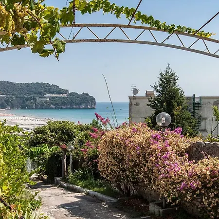- Serapo Casa In - Giardino Privato * Gaeta
